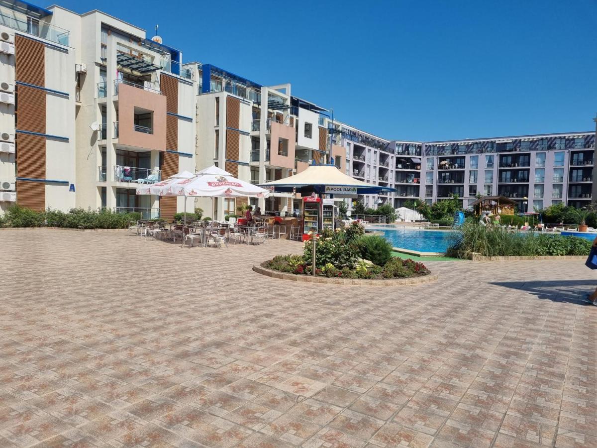 Studio Apartment With Balcony 300M From Beach Sunny Beach Exterior foto