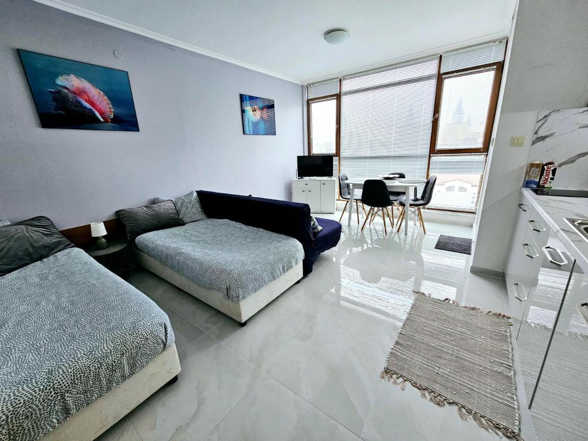 Studio Apartment With Balcony 300M From Beach Sunny Beach Exterior foto