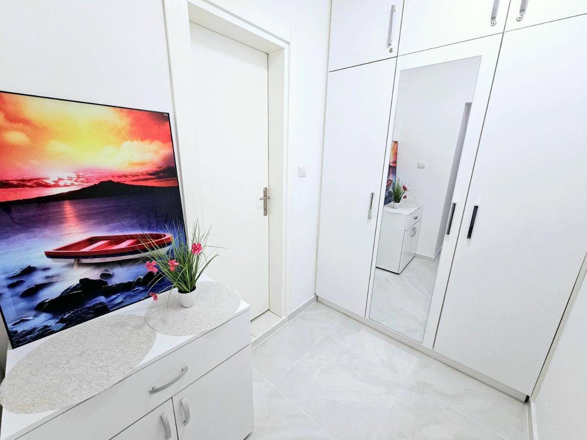 Studio Apartment With Balcony 300M From Beach Sunny Beach Exterior foto