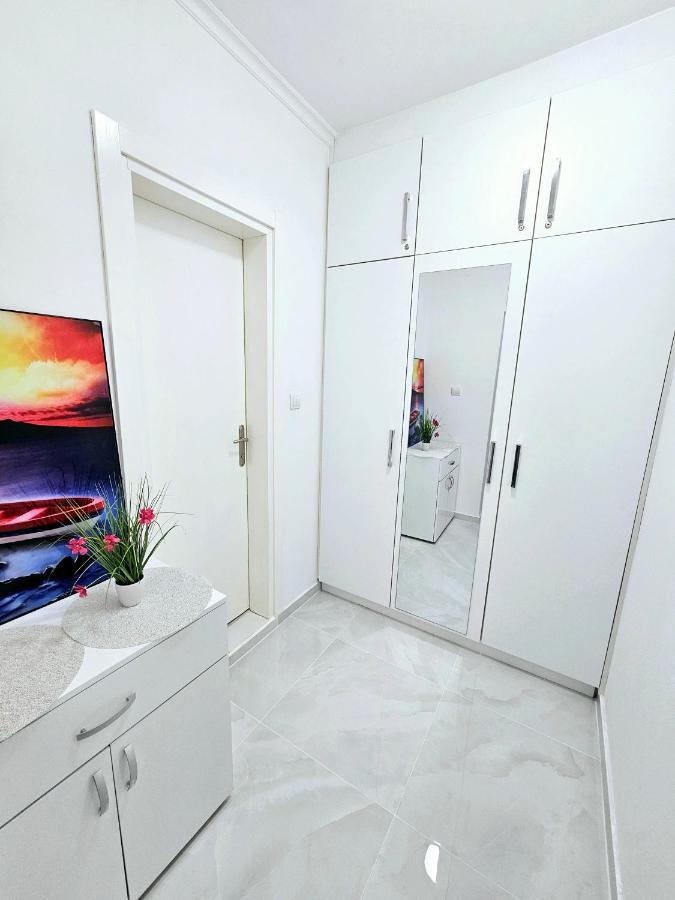 Studio Apartment With Balcony 300M From Beach Sunny Beach Exterior foto